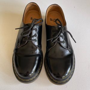 3 hole Doc Martens size 9 Men